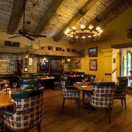 Harris Ranch Inn And Restaurant Huron Esterno foto