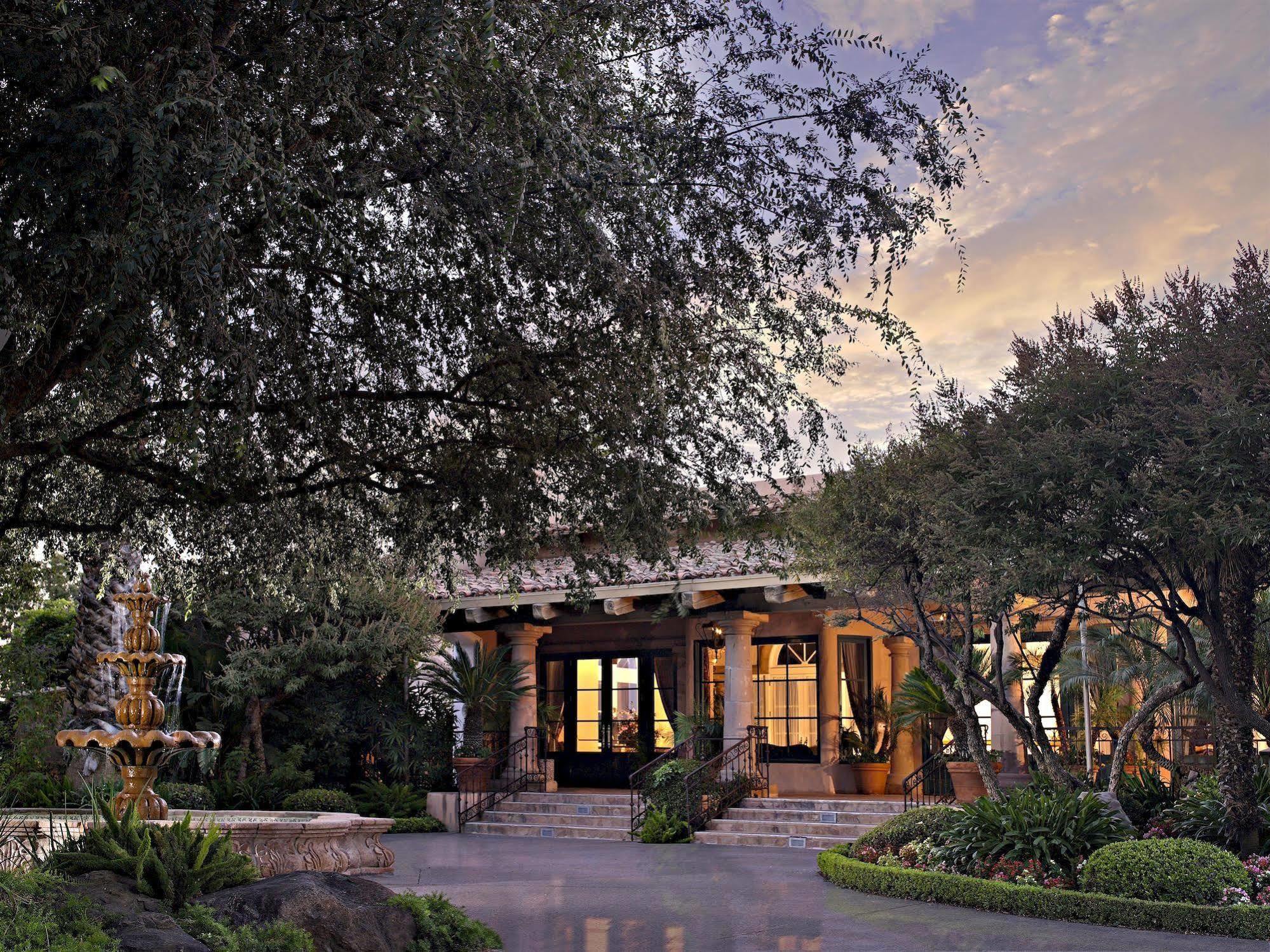Harris Ranch Inn And Restaurant Huron Esterno foto