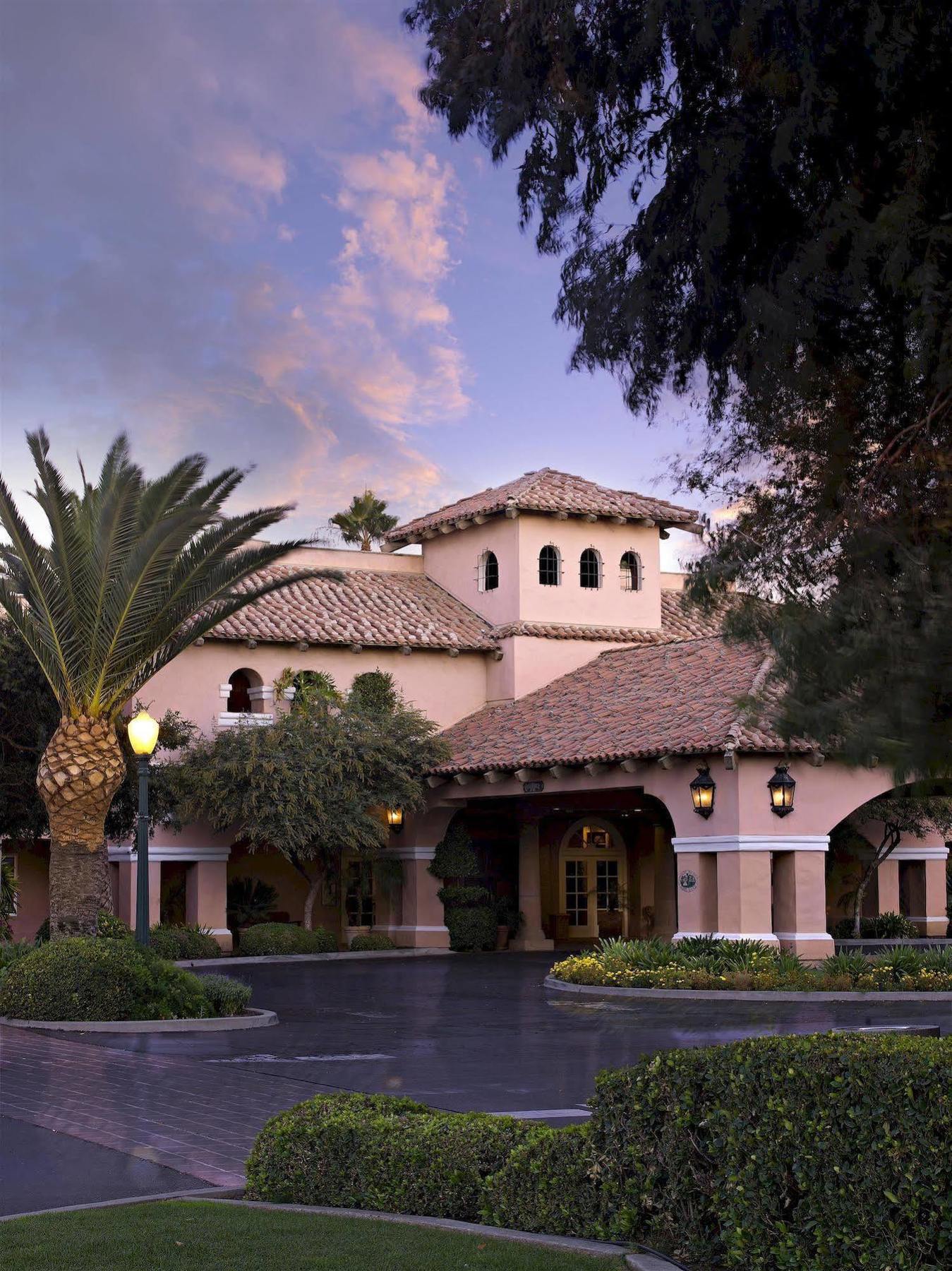 Harris Ranch Inn And Restaurant Huron Esterno foto