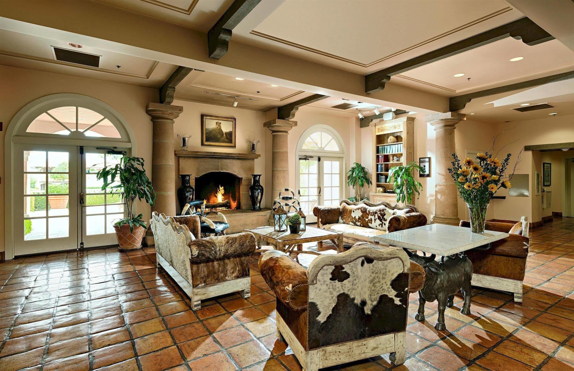 Harris Ranch Inn And Restaurant Huron Esterno foto