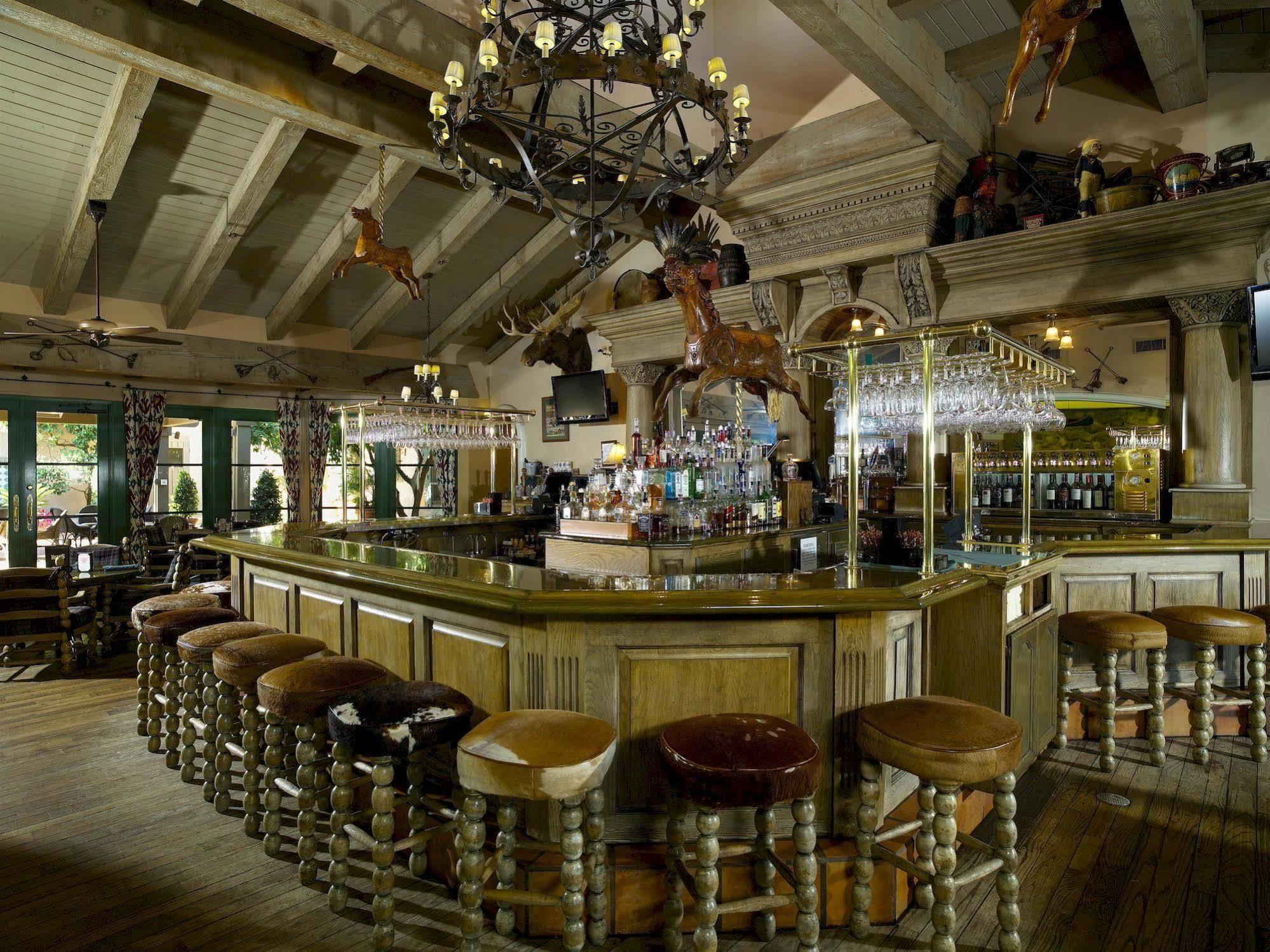 Harris Ranch Inn And Restaurant Huron Esterno foto